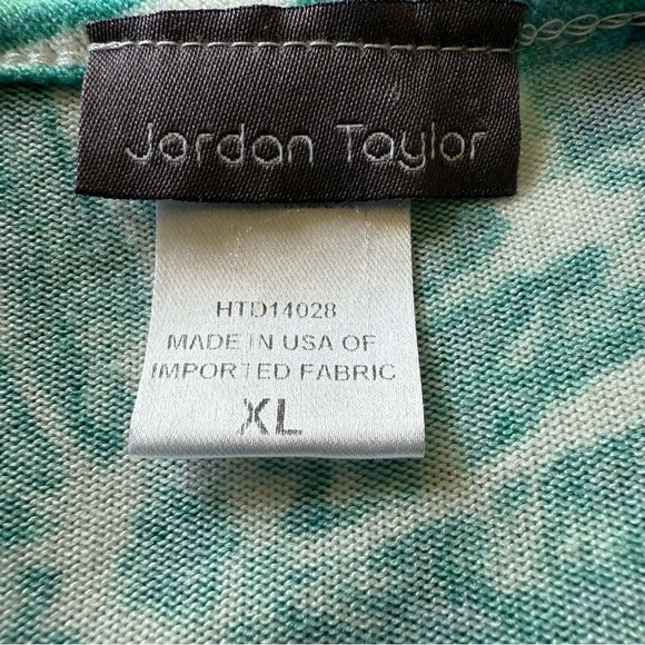 Jordan Taylor Teal and White V-Neck tunic top or swimsuit cover. Size XL - Picture 4 of 8